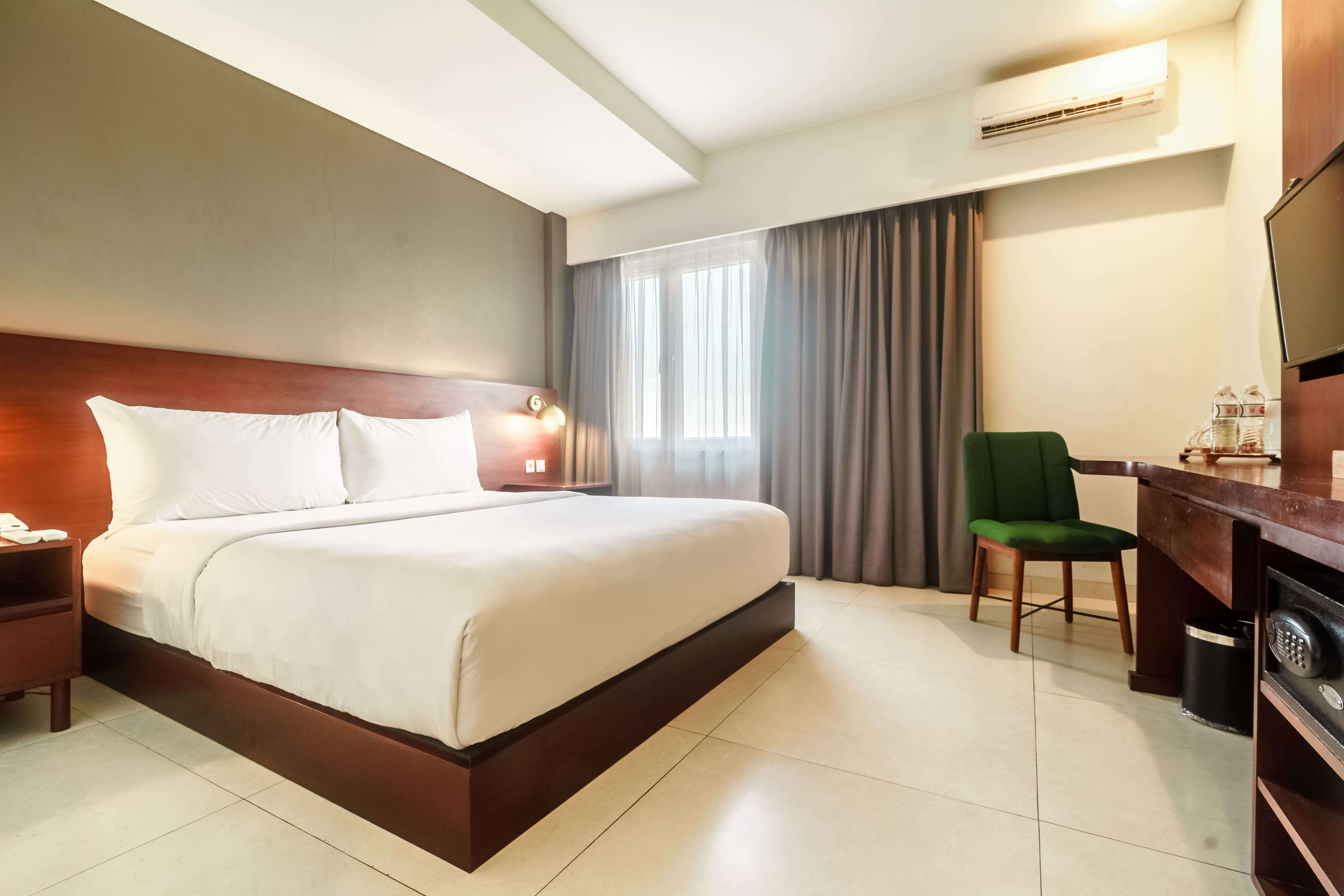 Deluxe Double Room - Pilihan Kamar Hotel di Kendal