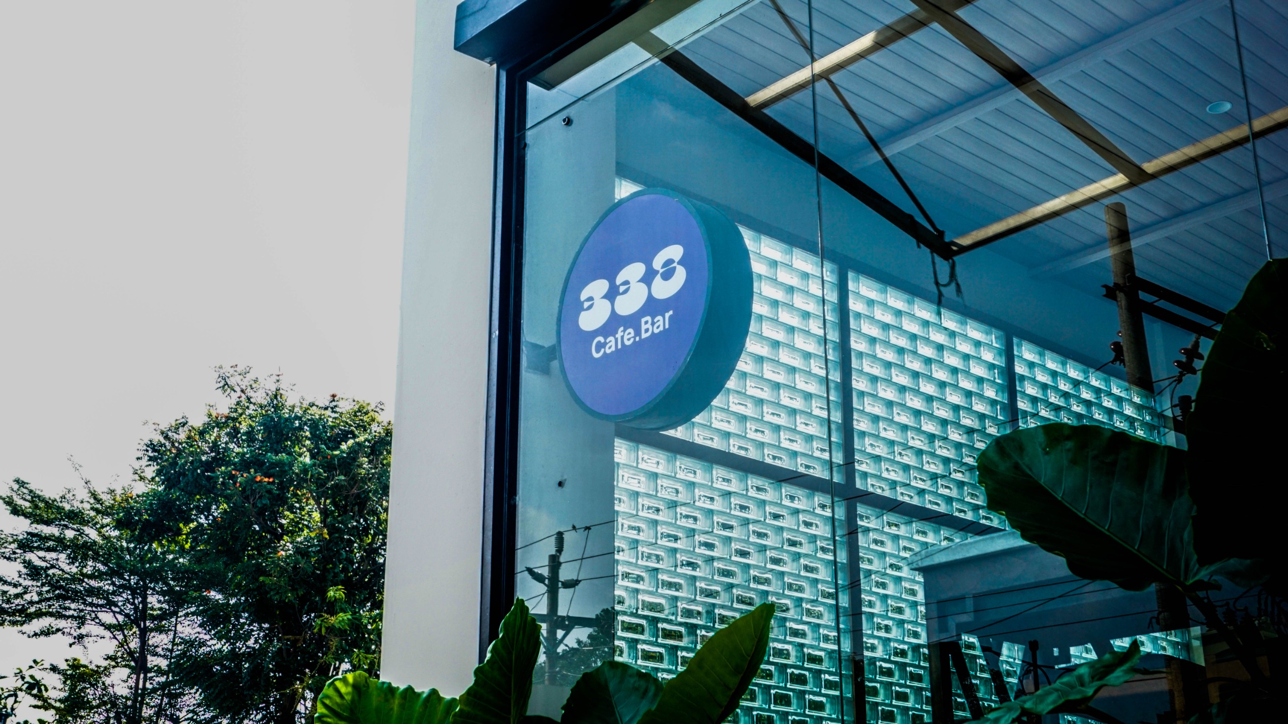 338 Cafe & Bar 1