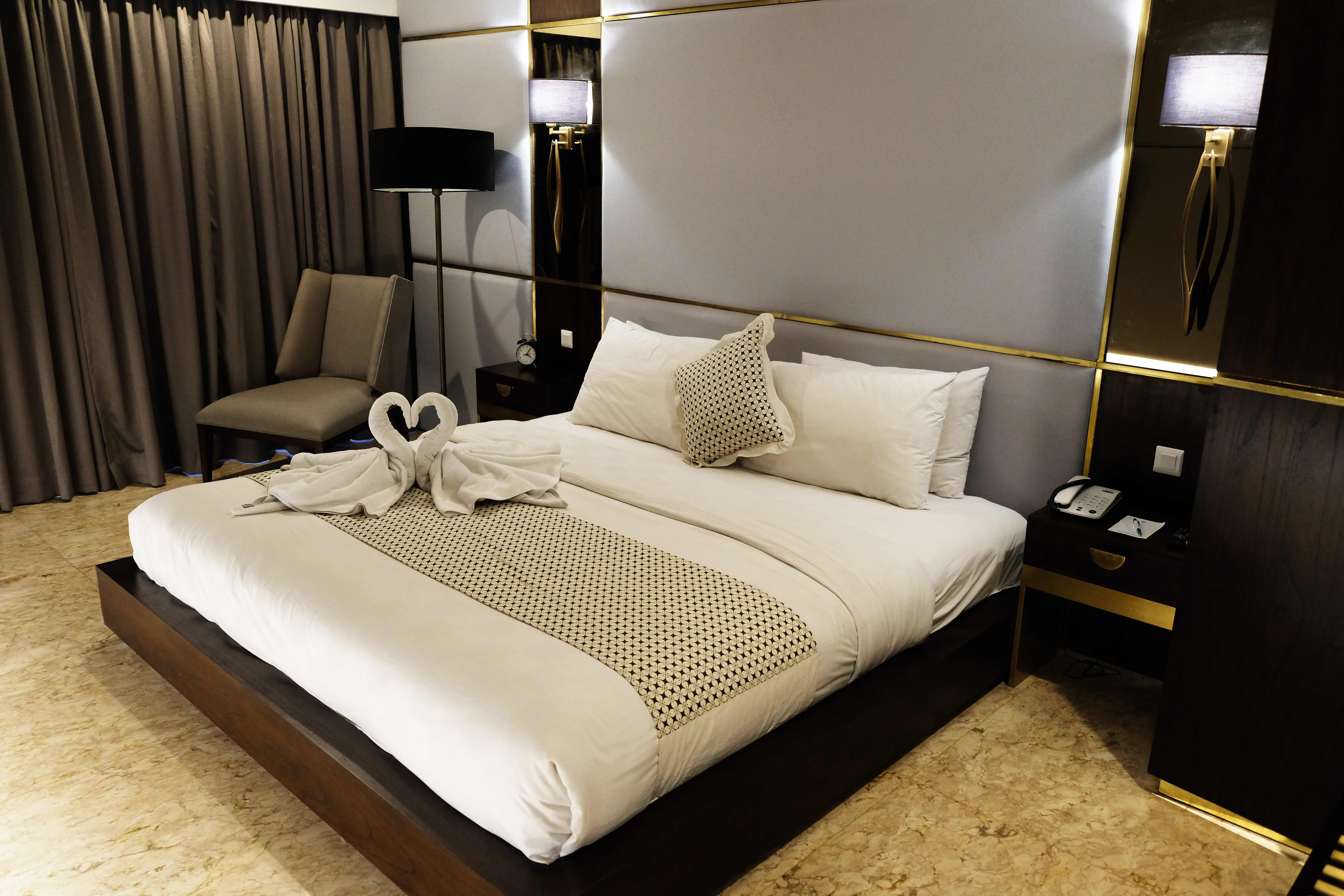 Premier Suite Room 2